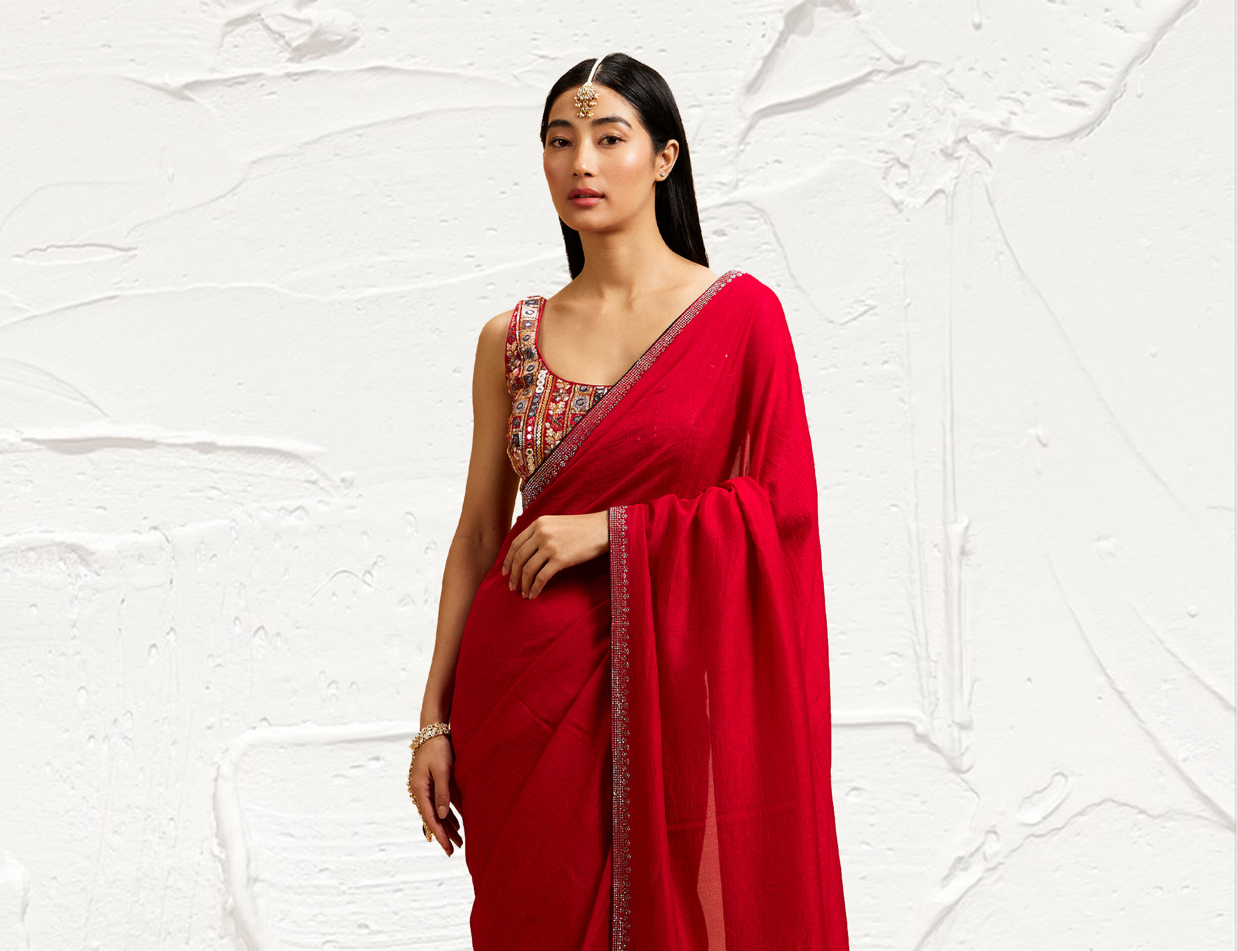 A bride in beautifull red saree